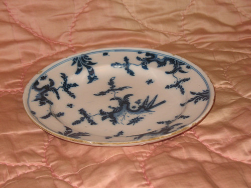 Pair of earthenware plates from Marseille, 18th century Chinese decor in shades of blue