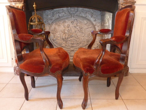 Pair of Louis XV cabriolet beechwood armchairs, 18th century