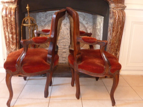 Pair of Louis XV cabriolet beechwood armchairs, 18th century