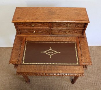 Rare small stepped children's desk in solid oak - late 19th century