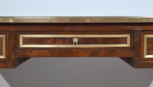 Mahogany flat desk, Louis XVI style - 1st Part of the XIXth century