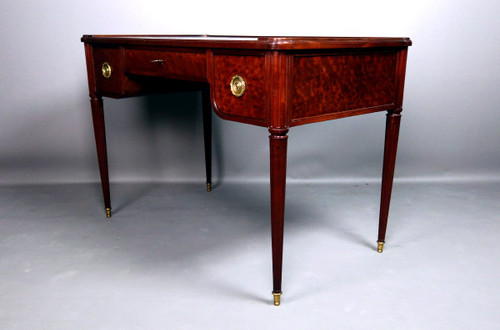 Louis XVI Desk In Speckled Mahogany