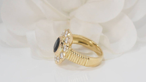 Entourage Ring In Yellow Gold, Oval Sapphire And Diamonds