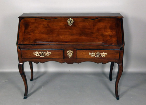 Donkey's Back Desk In 18th Century Walnut