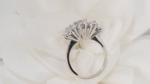 Vintage Ring In White Gold And Diamonds