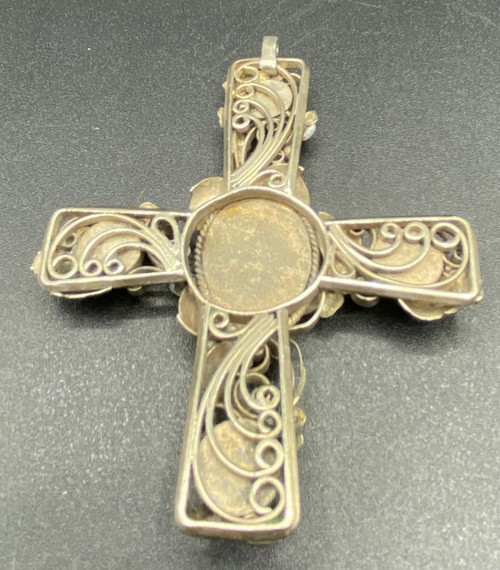 STERLING SILVER CROSS