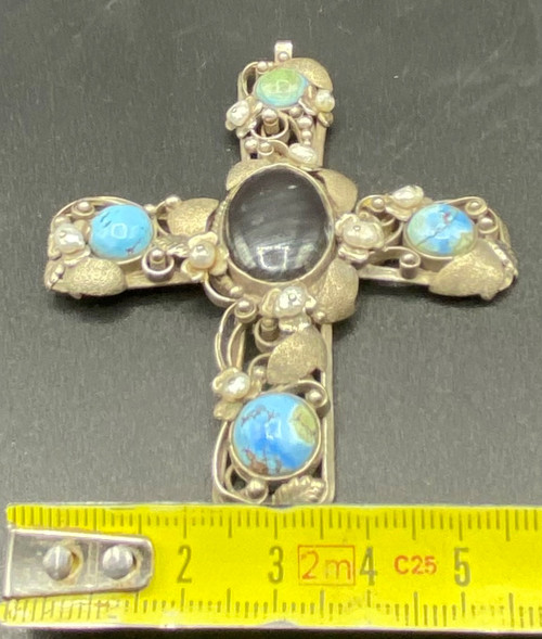 STERLING SILVER CROSS