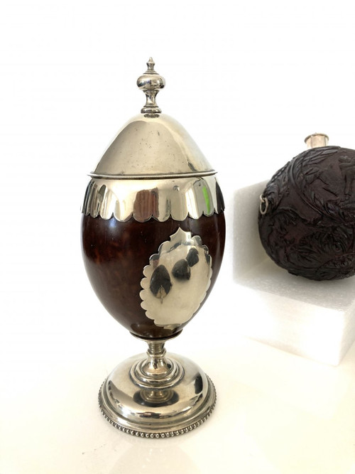 Coconut - English cup mounted on silver plated metal (English work)