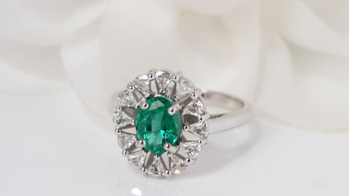 Entourage Ring In White Gold, Oval Emerald And Diamonds