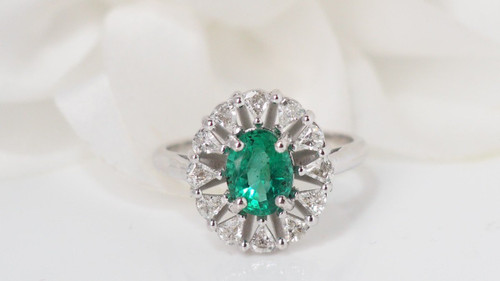 Entourage Ring In White Gold, Oval Emerald And Diamonds