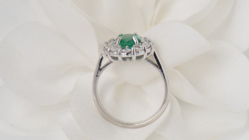 Entourage Ring In White Gold, Oval Emerald And Diamonds