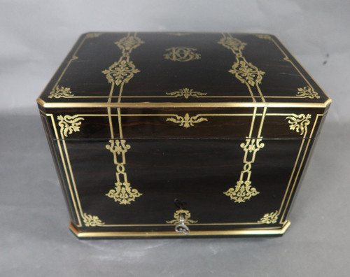 19th century ebony cigar humidor at Giroux house in Paris