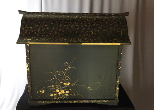 19th Century Japanese Lacquer Display Case