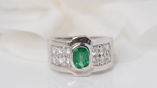 White Gold, Emerald And Diamond Ring