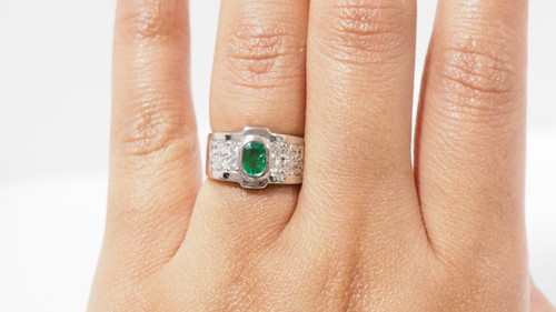 White Gold, Emerald And Diamond Ring