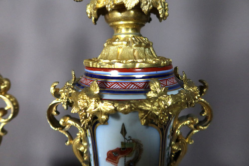 Pair Of Lamps In Bayeux Porcelain And Gilt Bronze 19th Century