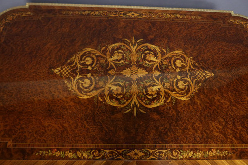 Table De Milieu En Marqueterie XIXe siècle