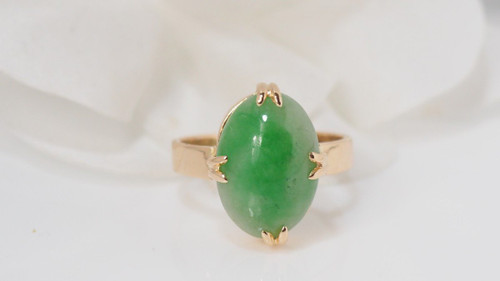 Yellow Gold And Jade Ring