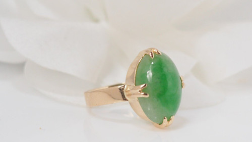 Yellow Gold And Jade Ring