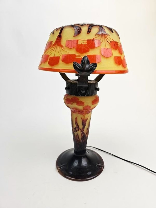 Le Verre Français Art Deco Pilzlampe „Amourettes“