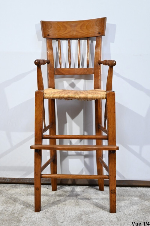 Child's High Chair in Cherry - Mid-19th Century