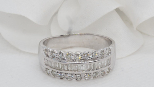 Band Ring In White Gold Set With Diamonds