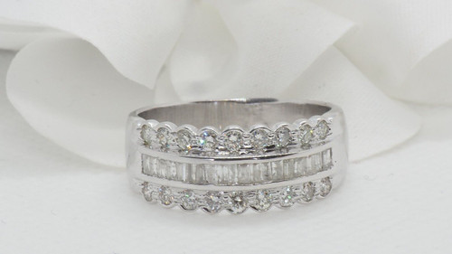 Band Ring In White Gold Set With Diamonds