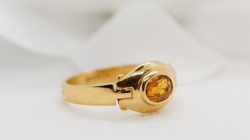 Anello in oro giallo e citrino ovale