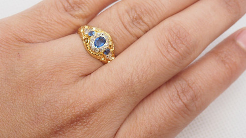 Anello Vintage In Oro Giallo, Topazio Azzurro E Diamanti