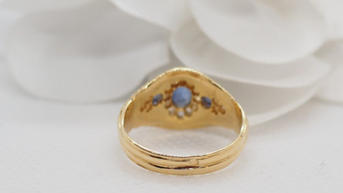 Anello Vintage In Oro Giallo, Topazio Azzurro E Diamanti