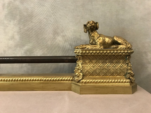 Fireplace bar, 19th century bronze fireplace bar decorated with dogs