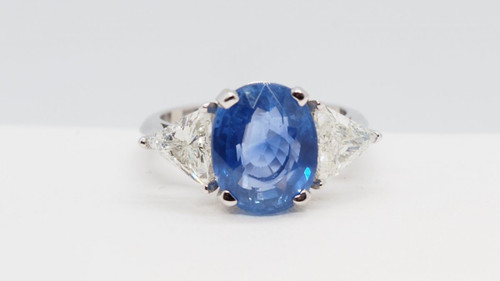 Ring Set With A Ceylon Sapphire