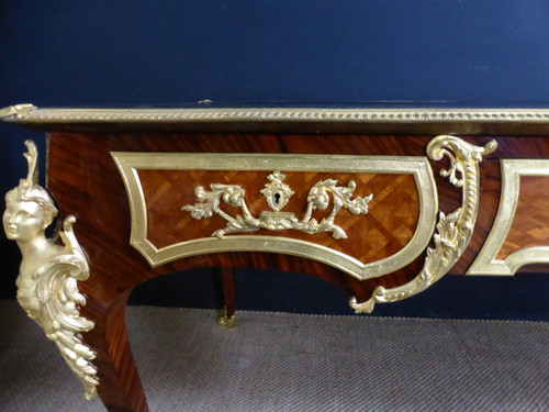 Les Espagnolettes Louis XV style desk