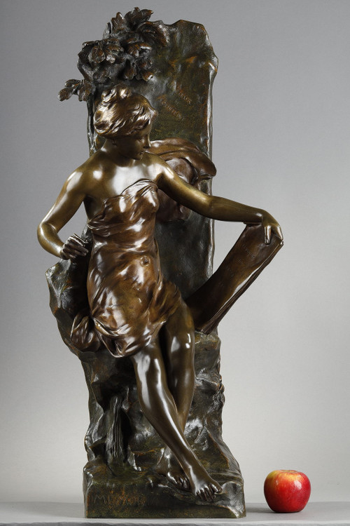 "Memoria" sculpture in patinated bronze, signed Emile Louis Picault, late 19th century