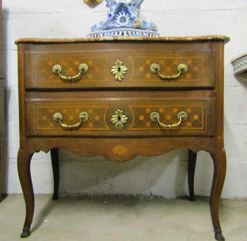 small chest of drawers