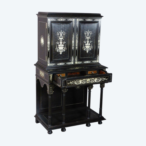 Buffet formant cabinet en ébène époque Napoléon III