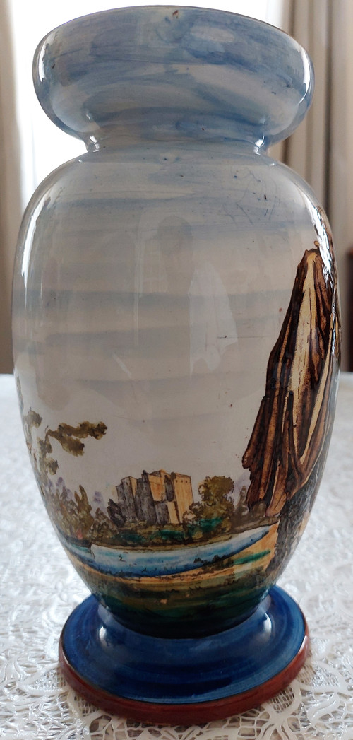 Gien earthenware vase decorated with beggars late 19th century