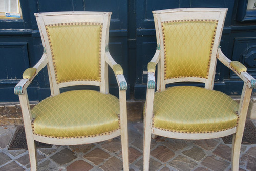 Paire De Fauteuils En Bois Laqué époque Directoire