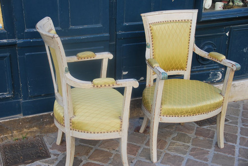 Paire De Fauteuils En Bois Laqué époque Directoire