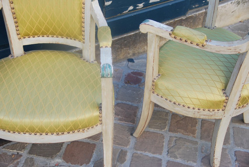 Paire De Fauteuils En Bois Laqué époque Directoire