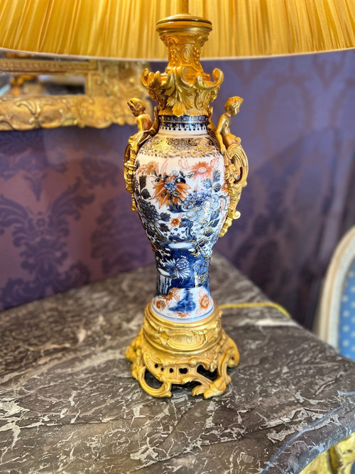 Coppia Di Lampade In Porcellana Con Decoro Imari