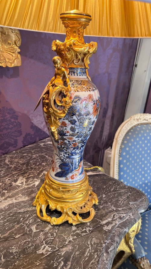 Coppia Di Lampade In Porcellana Con Decoro Imari