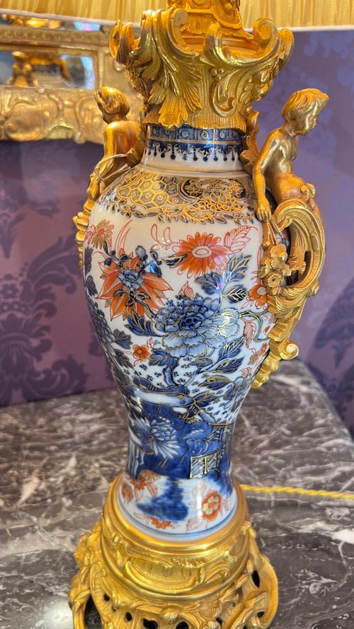 Coppia Di Lampade In Porcellana Con Decoro Imari