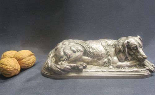 Dog in silver-plated bronze, signed Hingre