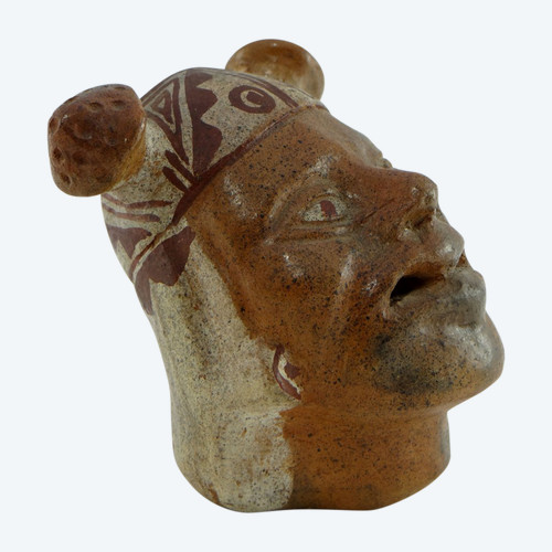 Pérou, Culture Mochica, Ancien Vase Portrait Figurant Une Tête Masculine.