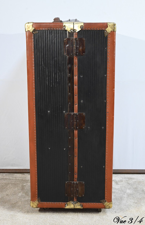 Secretary trunk, mahogany interior, stamped Innovation - 1900