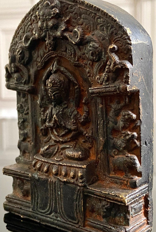 Nepal, Inizio XIX Secolo, Raro Altare In Bronzo Dedicato Al Bodhisattva Sadaksari.