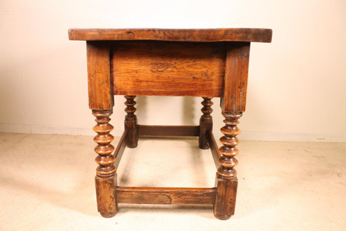 Spanish Table In Walnut Circa 1600