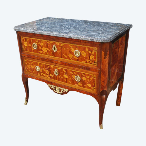 Elegant Chest Of Drawers In Flower Marquetry Transition period 18th century