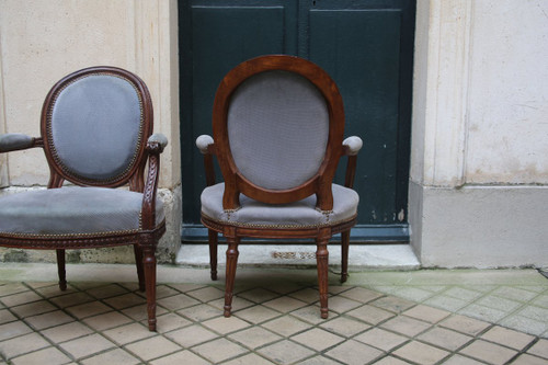 Paire de fauteuils d'époque Louis XVI.